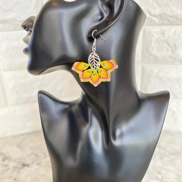 Handmade Macrame Earrings - Picture 1 of 5